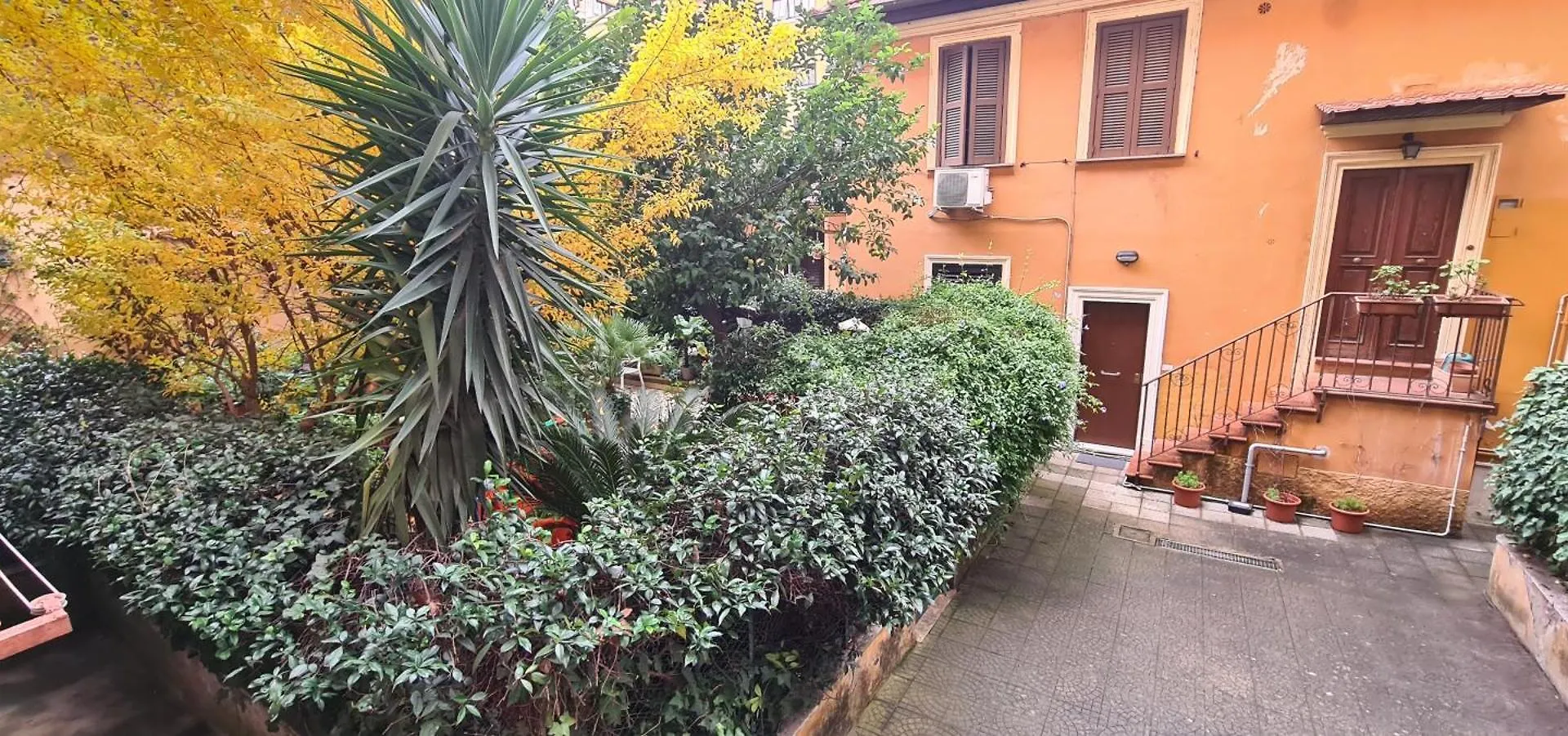 Trastevere Incantevole Con Patio Esterno Privato ローマ 0*,  イタリア